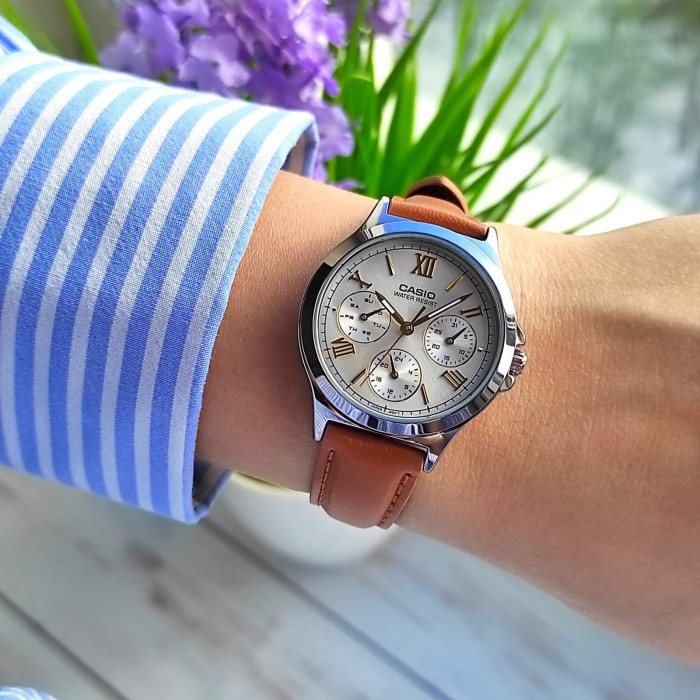 Годинник Casio TIMELESS COLLECTION LTP-V300L-7A2