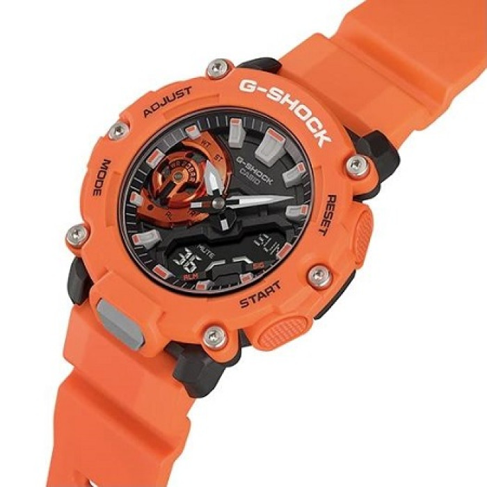 Годинник CASIO G-SHOCK GA-2200M-4AER