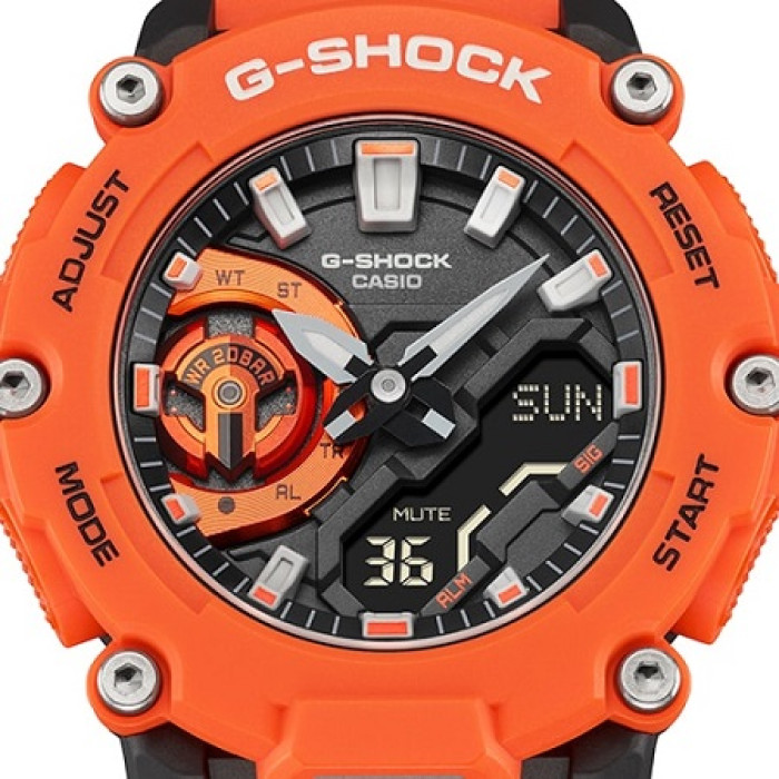 Годинник CASIO G-SHOCK GA-2200M-4AER