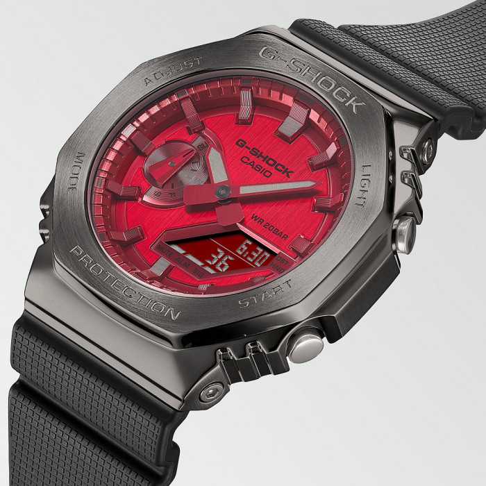 Годинник CASIO G-SHOCK GM-2100B-4AER