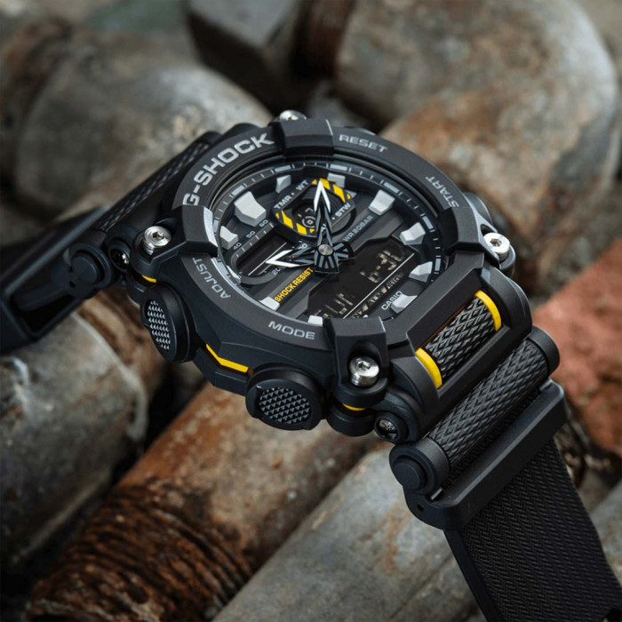 Годинник CASIO G-SHOCK GA-900-1AER