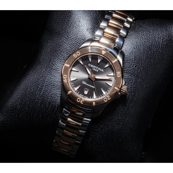 Годинник Certina C032.951.22.081.00