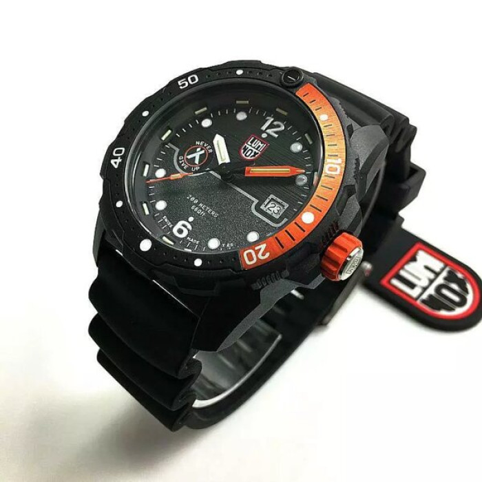 Годинник LUMINOX XB.3729