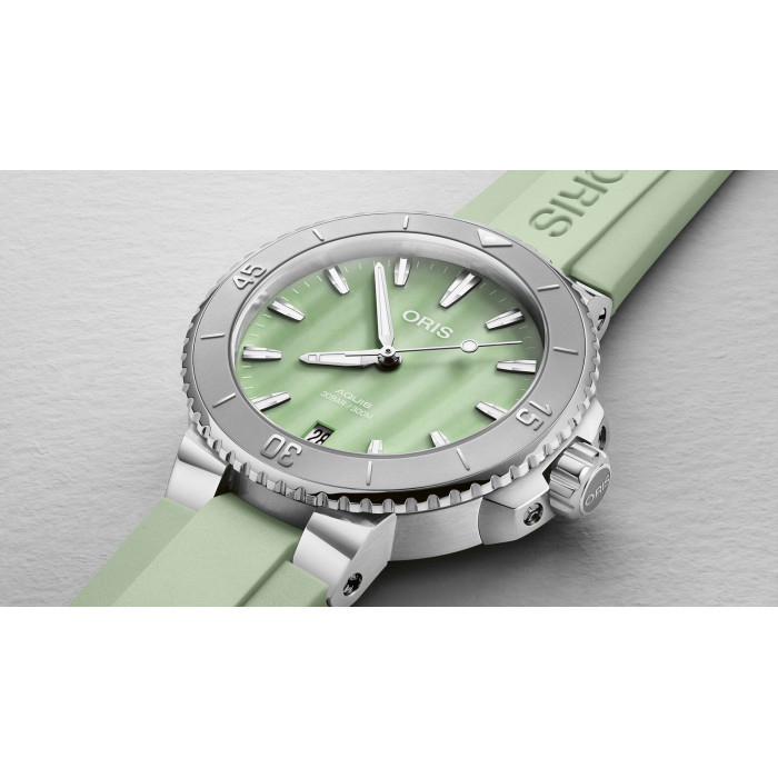 Годинник Oris Aquis Date Lady 733.7770.4157 RS 4.18.67FC