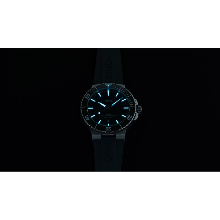 Годинник Oris Diving Aquis Date 733.7789.4157 RS 4.23.37FC