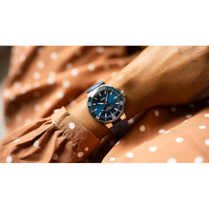 Годинник Oris Diving Aquis Date 733.7787.4135 RS 4.22.35FC