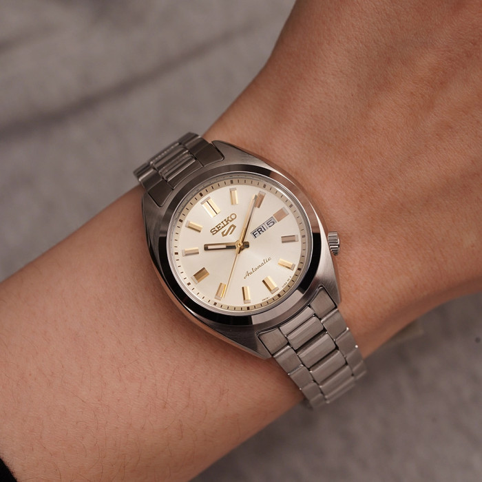 Годинник SEIKO 5 SPORTS SRE023K1