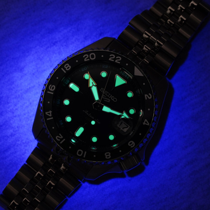 Годинник SEIKO 5 SPORTS GMT SSK035K1