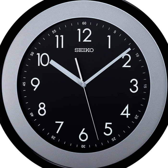 Настенные часы SEIKO QXA812K