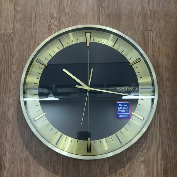 Настінний годинник SEIKO QXA840G