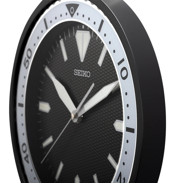 Настінний годинник SEIKO QXA791T