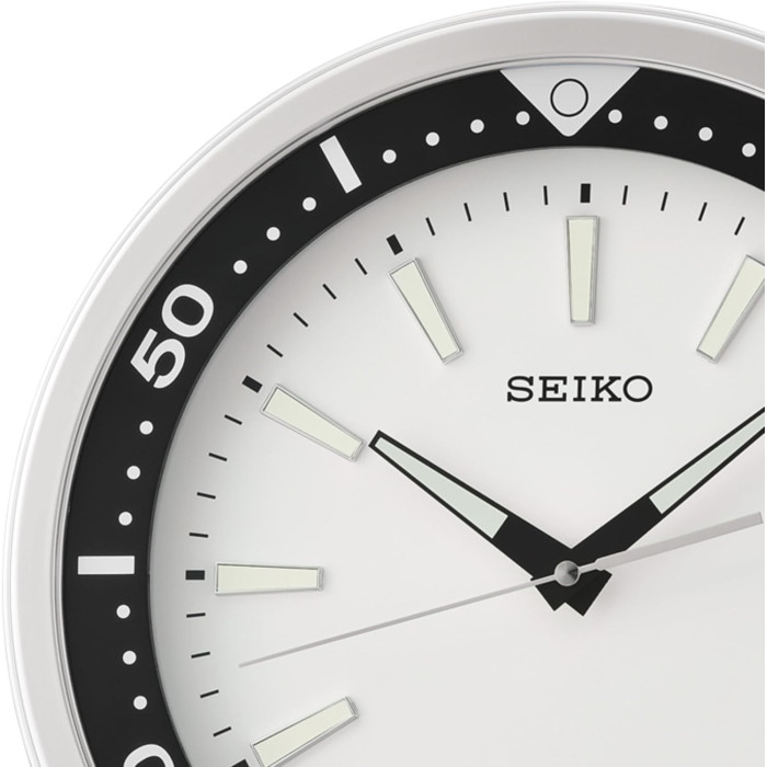 Настінний годинник Seiko QXA723S