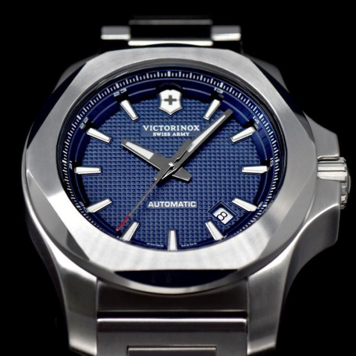 Годинник Victorinox Swiss Army V241835